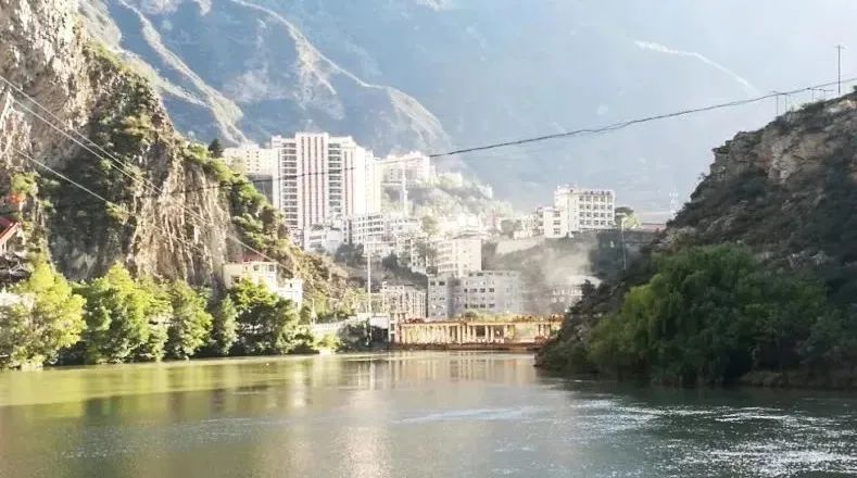 全网担保网(中国游)最具权威唯一维权担保平台